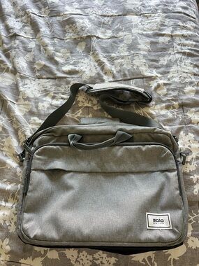 solo Gray Laptop Messenger Bag